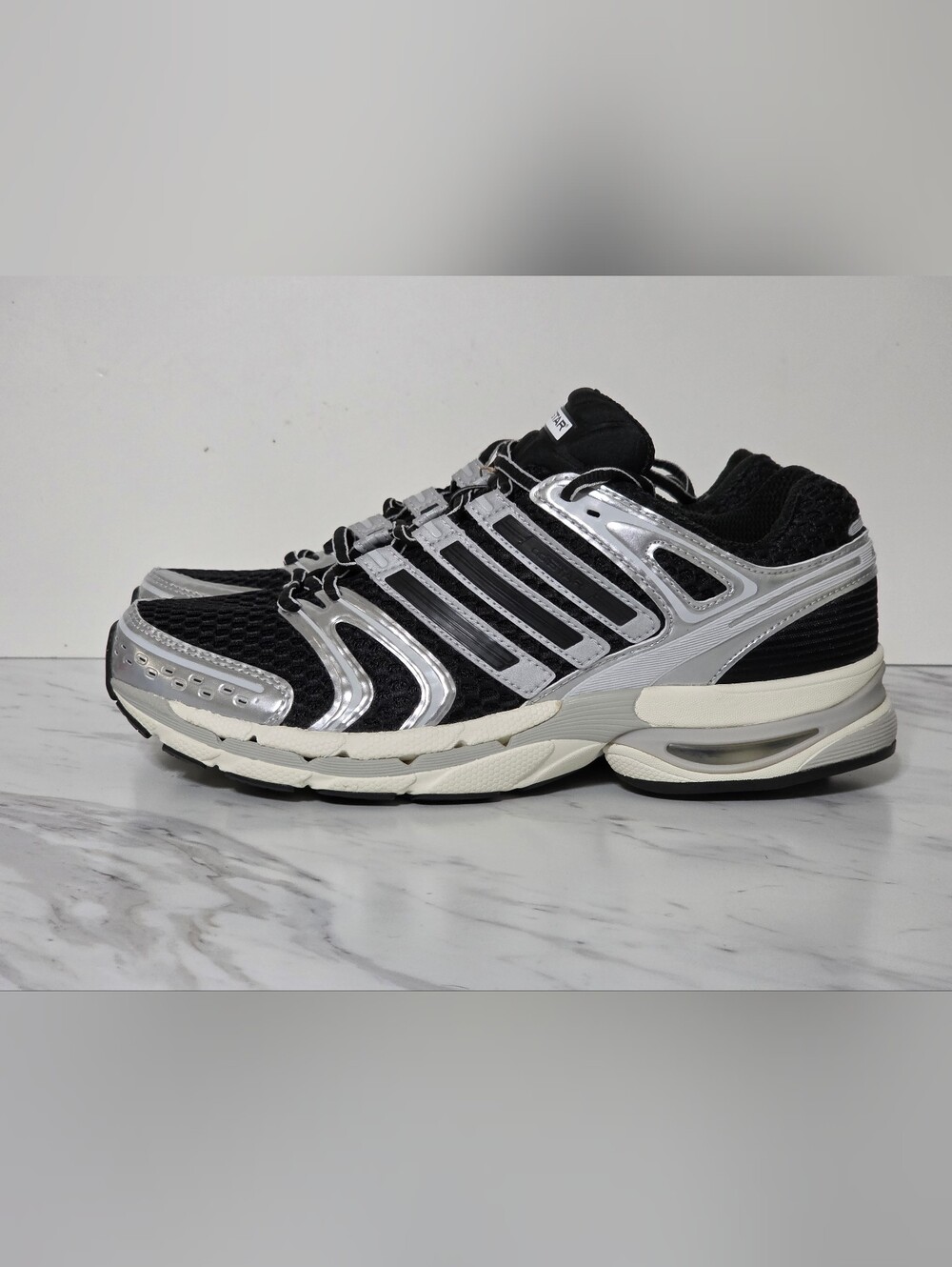 Adidas Adistar Control 5 Silver/Black Sneaker Men's Size 9.5